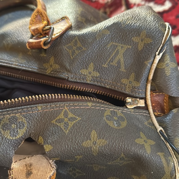 Louis Vuitton Damaged Authetic Flawed Flaws LV Luxury Monogram Speedy Vintage - Picture 5 of 10